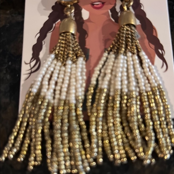 Elegant Gold and White Beaded Tassel Earrings - Picture 2 of 3